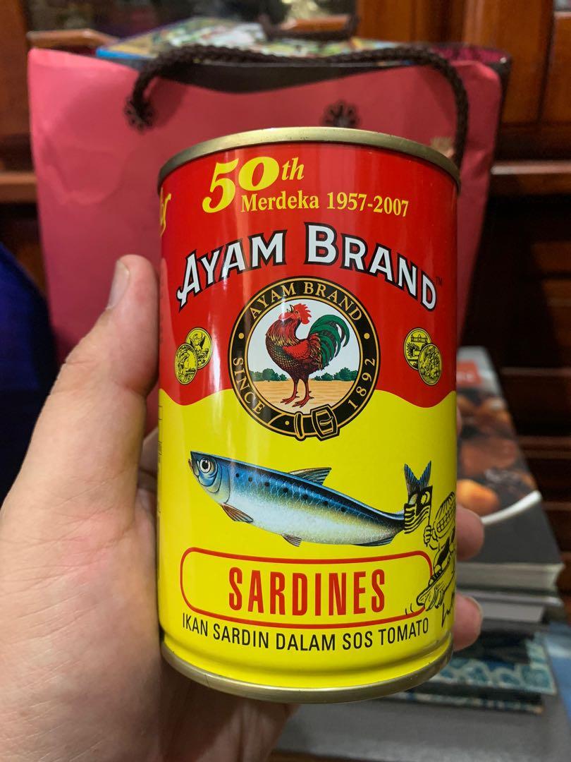 Vintage Lat Comic Merdeka Ayam Brand Tin, Hobbies & Toys, Collectibles ...