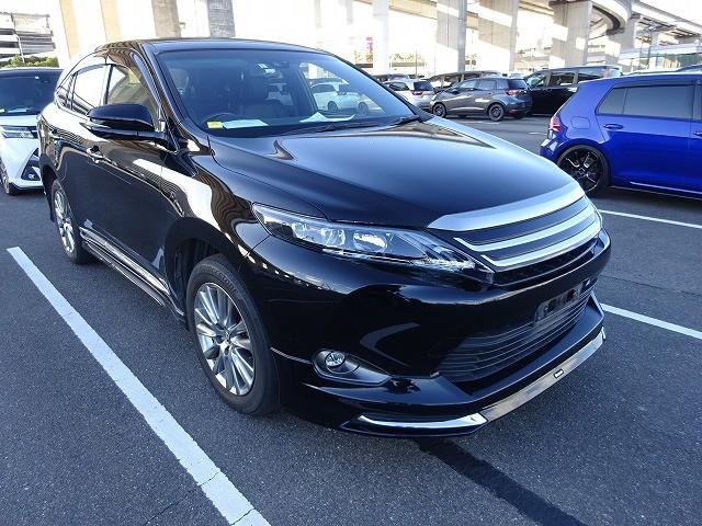 17 Toyota Harrier Premium Advanced 2 0l Cars Cars For Sale On Carousell