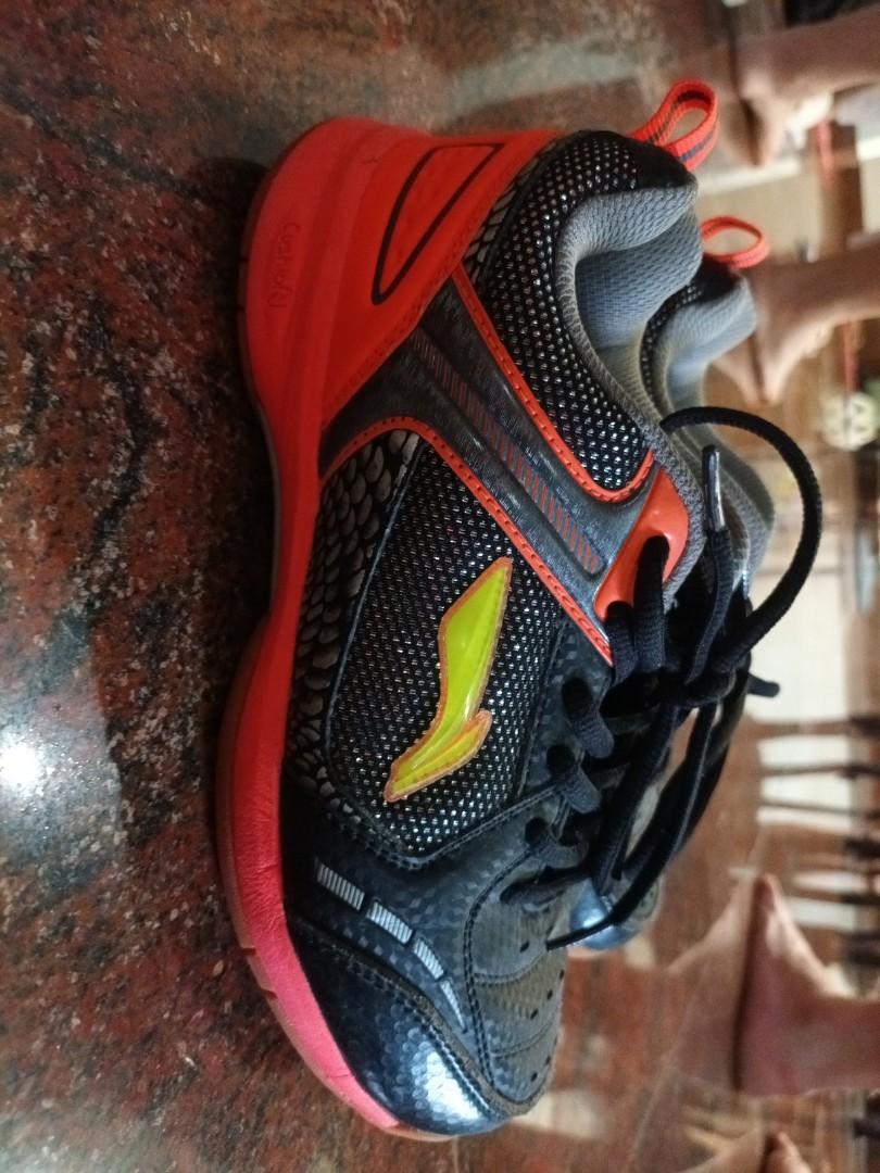 Badminton Shoes for sale