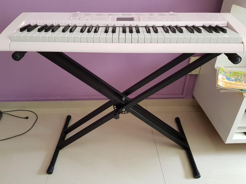 Casio LK - 127 (Pink), Hobbies & Toys, Music & Media, Musical ...
