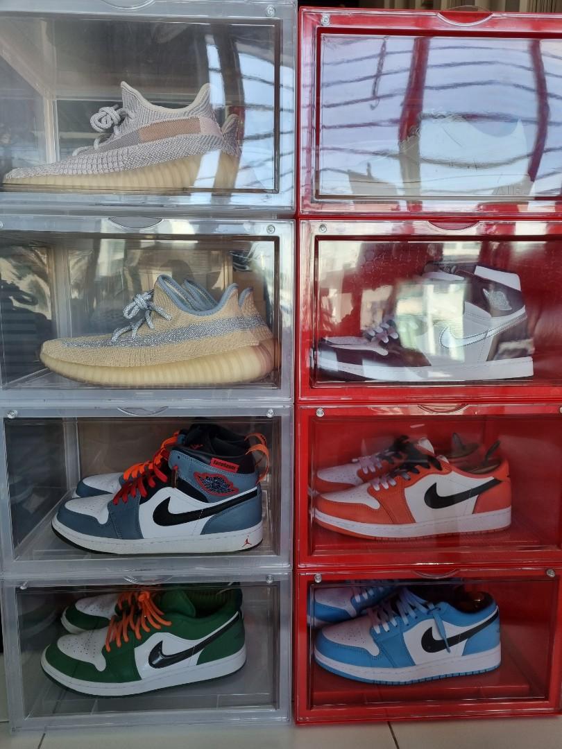 Red shoe boxes store
