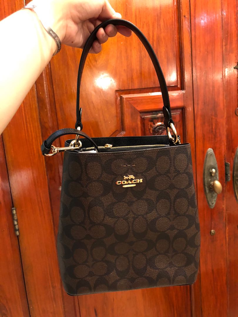 coach bucket bag