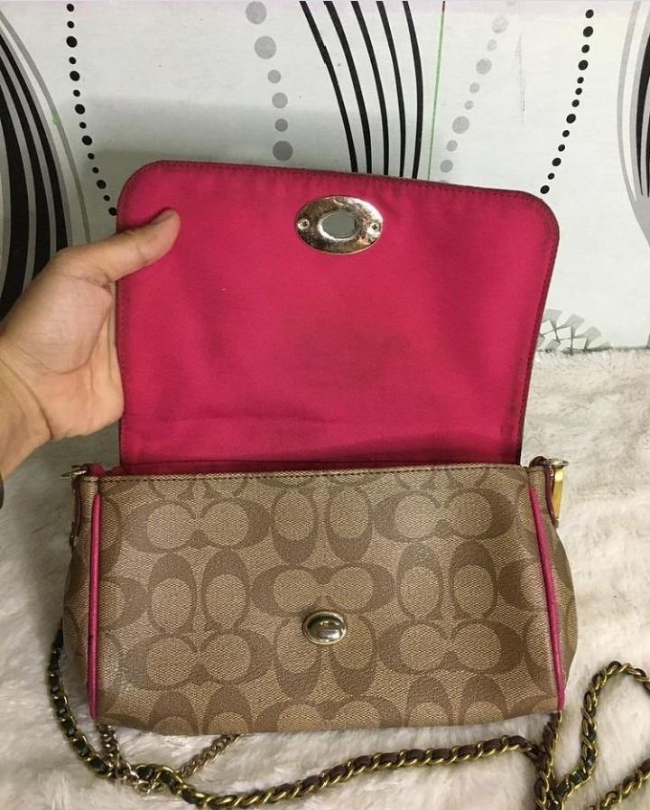 COACH MADE IN VIETNAM, Fesyen Wanita, Tas & Dompet di Carousell