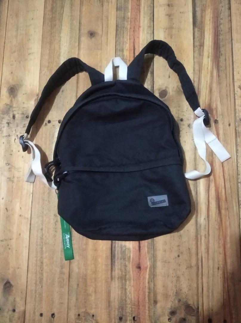 CRUMPLER the humble stash Fesyen Pria Tas Dompet Ransel di Carousell