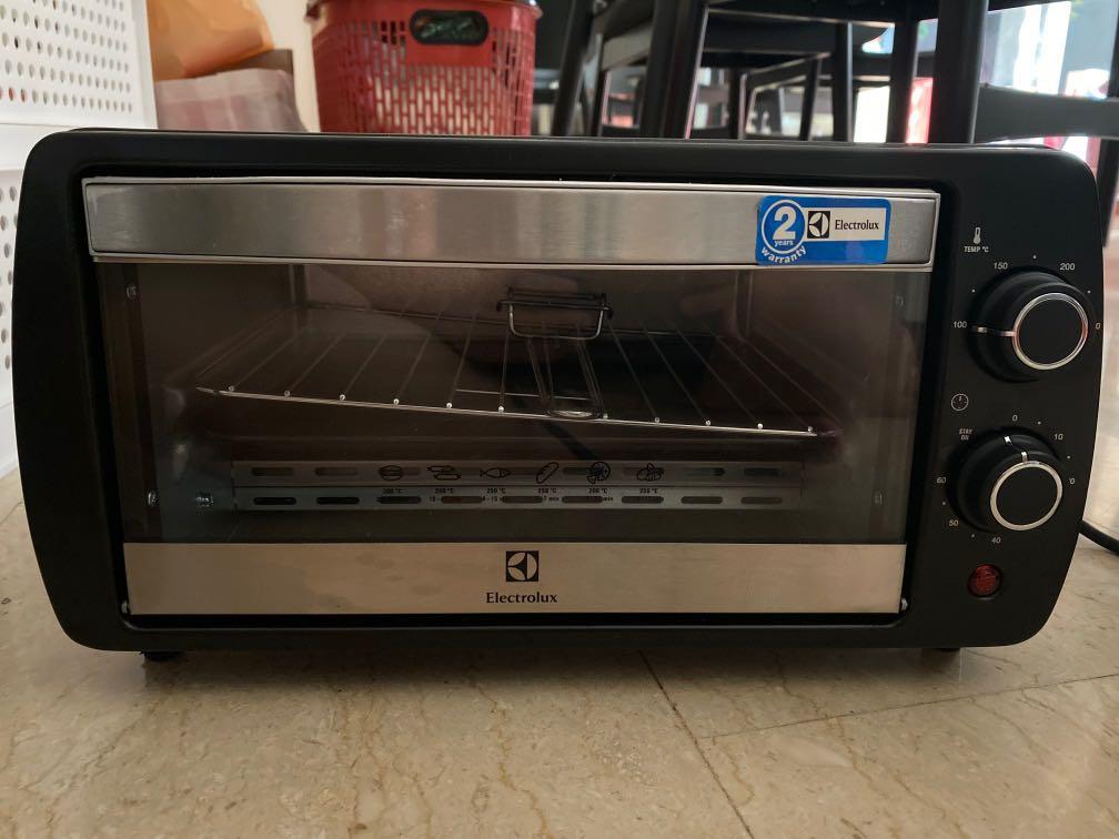 Electrolux EOT2805K 9L Toaster Oven, TV & Home Appliances, Kitchen