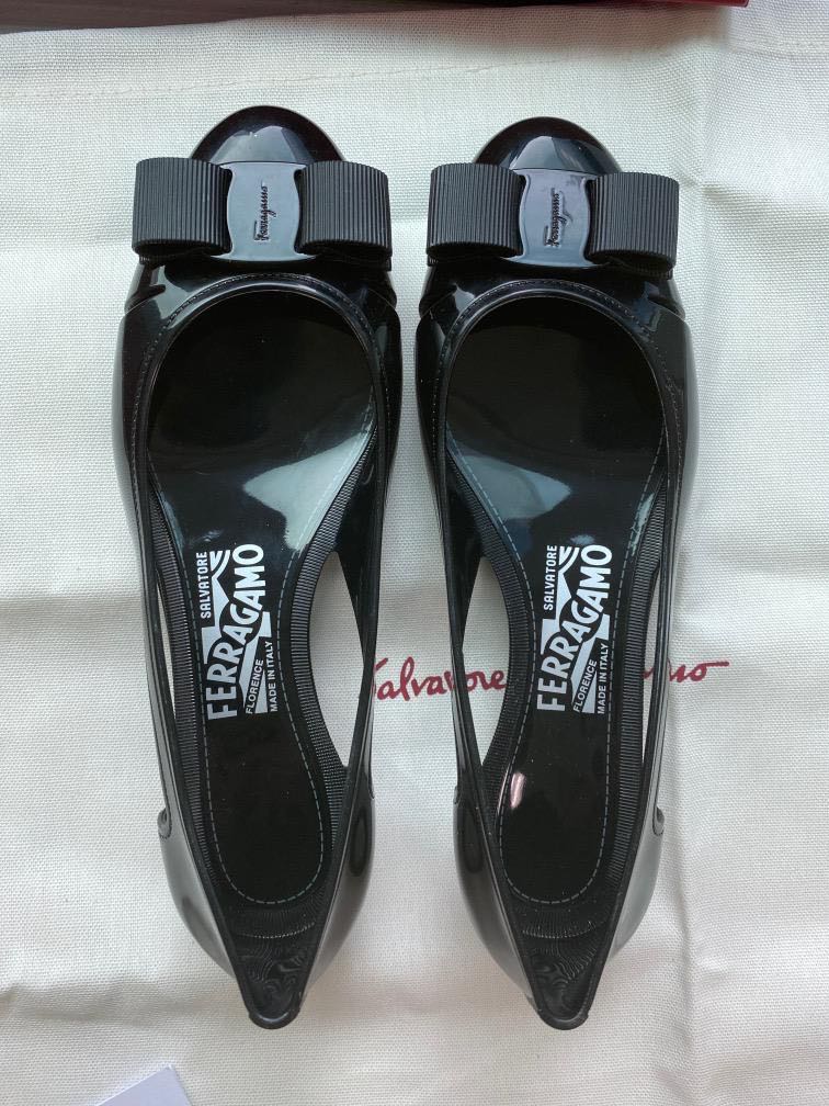 ferragamo jelly shoes review