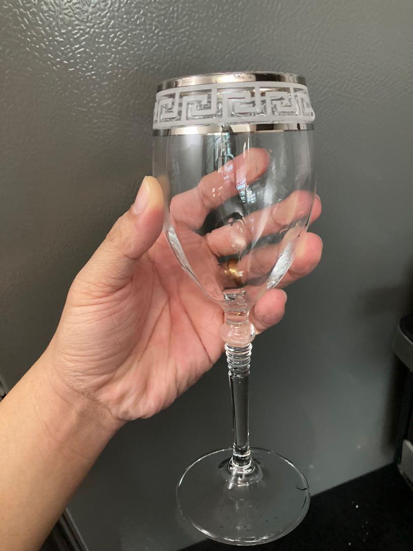 La Reine Wine & champagne glasses, TV & Home Appliances, Kitchen