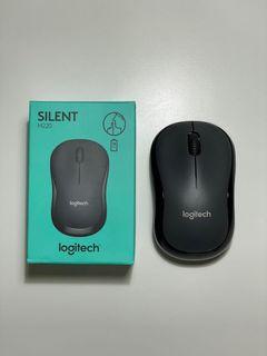Logitech M220 Mouse