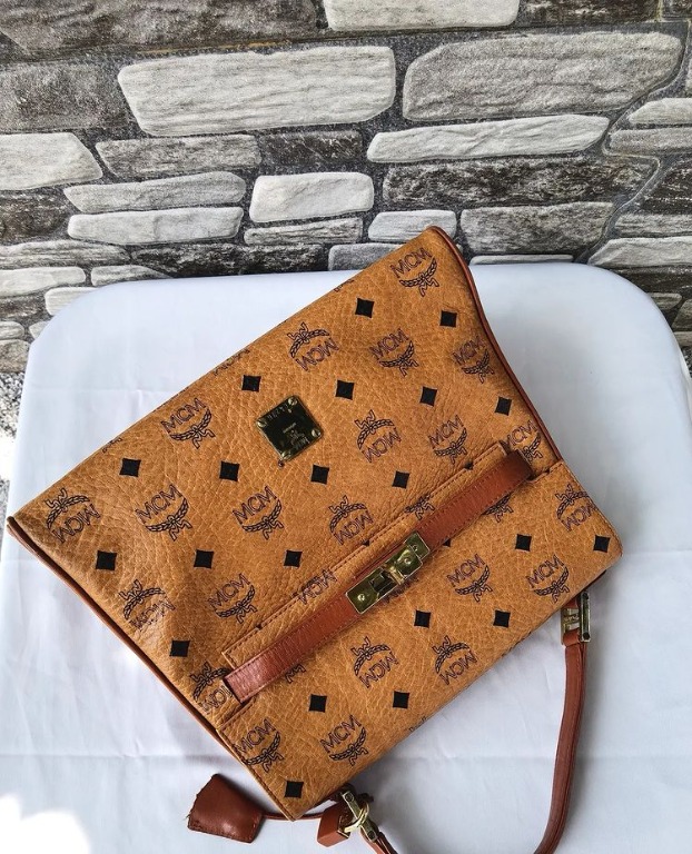Mcm kelly bag shop price