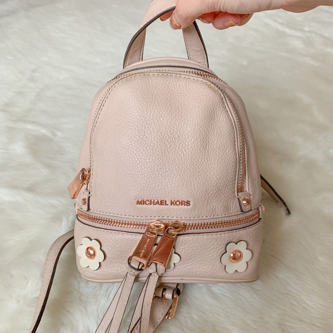 Michael Kors Rhea Backpack Mini Light Pink Flower Barang Mewah Tas Dompet di Carousell