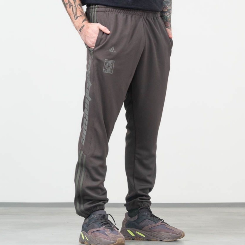 NEW ADIDAS ORIGINALS YEEZY CALABASAS Track Pants Men s Fashion Activewear on Carousell