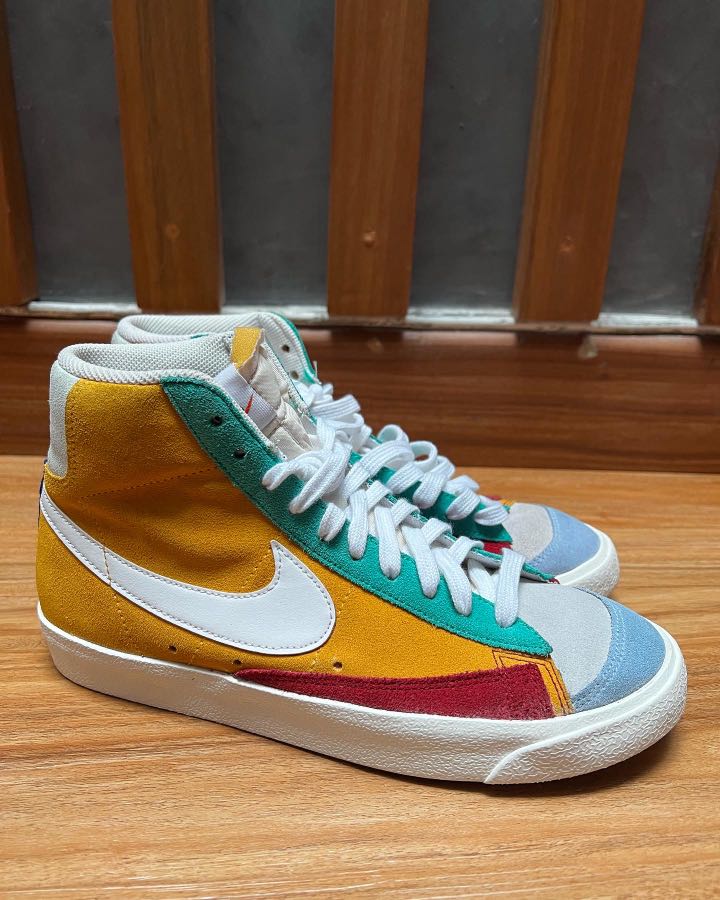 Nike blazer mid '77 top vntg we suede noble red