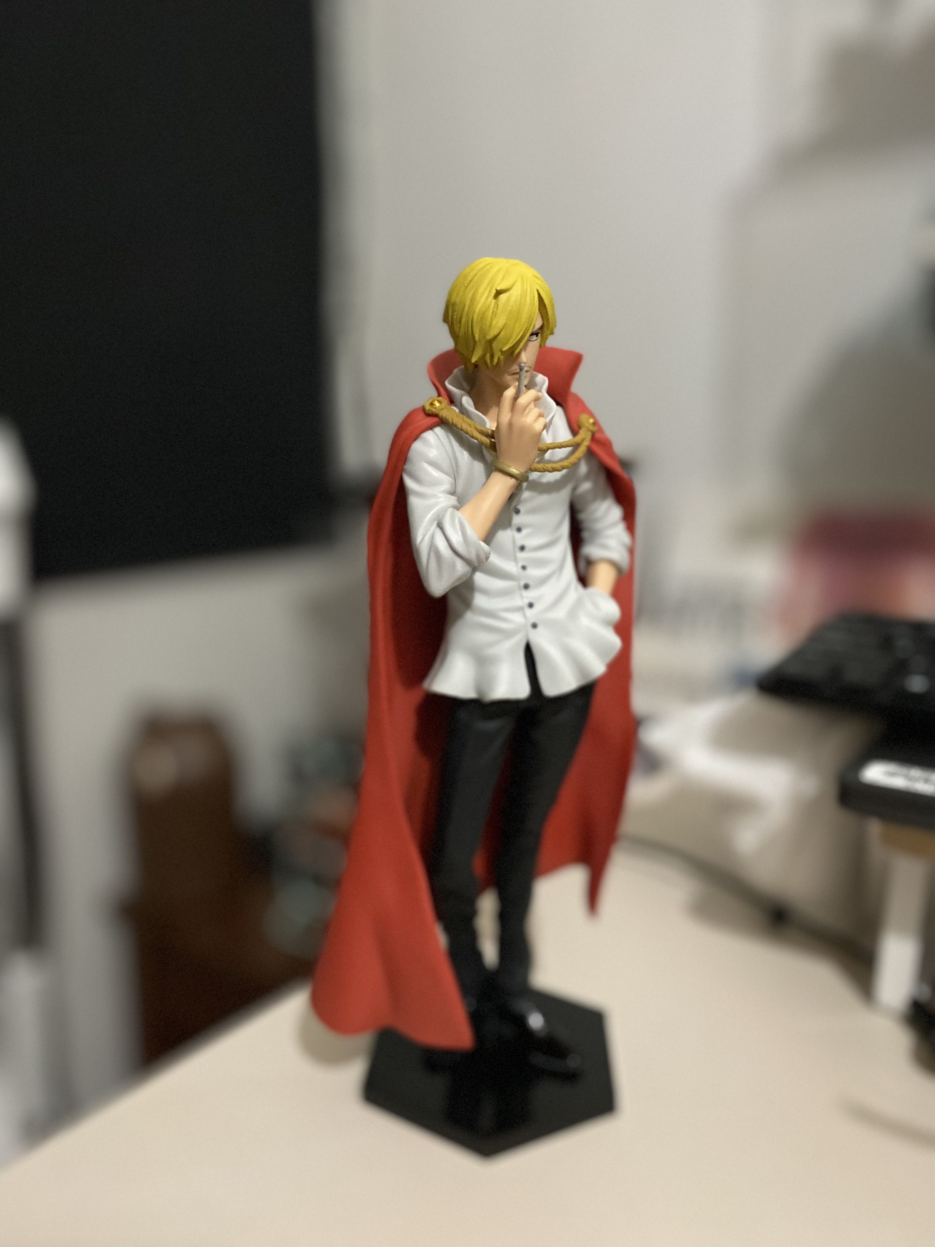 One Piece GLITTER & BRAVE Sanji (Game-prize)(Released) -Without Box,  Hobbies & Toys, Collectibles & Memorabilia, Fan Merchandise on Carousell
