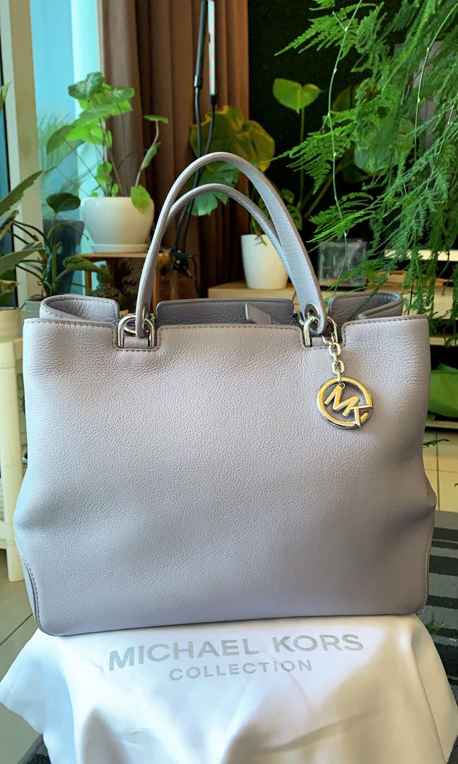 Michael kors deals soft leather bags