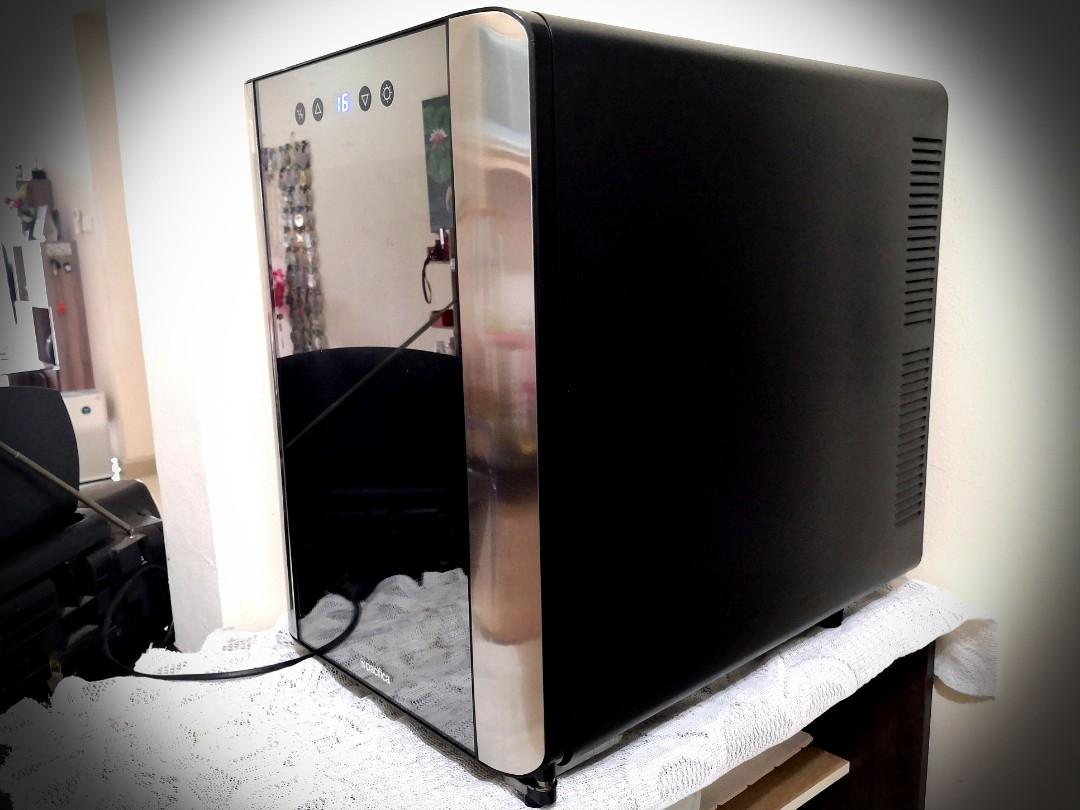 Pacifica PTW10 Wine Chiller / Cellars, TV & Home Appliances, Kitchen