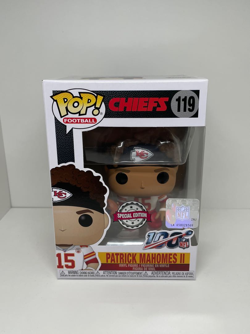Mahomes funko pop white hot sale jersey