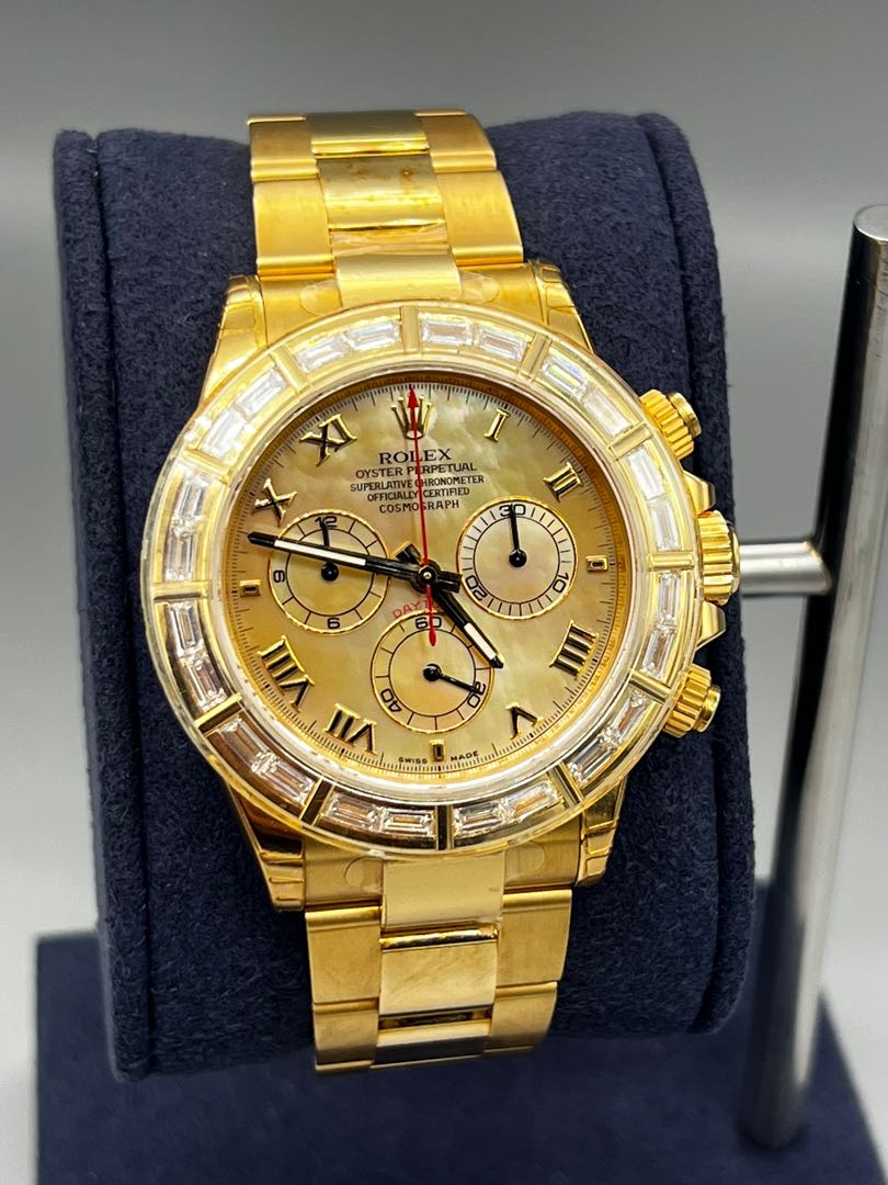 Rolex Daytona Yellow Gold 116568BR baguette Diamond bezel Luxury