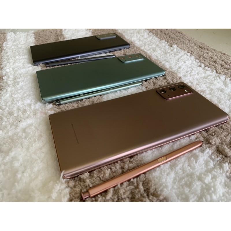 Samsung galaxy note 20 5g (Category: Samsung) located in Ballesteros. Submitted by lazpaul (Listing ID 1133964075, Image 3). Description: SAMSUNG Note 20 5G 256GB 99percent smooth Onhand.. orig not refurbish 99 % smooth as new 1 week warranty Basic spec: Exynos 990 (7nm+) Octa core Android 10 to 11 one UI 3.0 256gb internal 8gb of ram single sim nano 64mp rear camera telephoto 12mp rear cam wide dual pixel 12mp rear cam ultrawide 12 mp front cam 