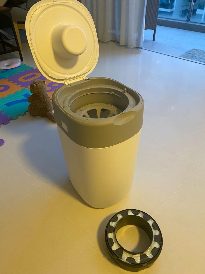 Tommee Tippee Diaper Disposal Bin, Babies & Kids, Bathing & Changing