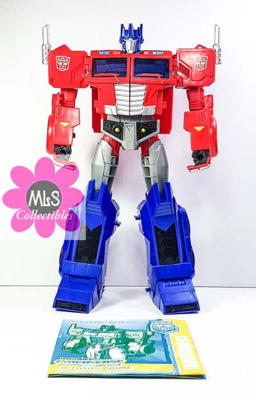 Transformers Cyberverse Ultimate Class Optimus Prime unbox