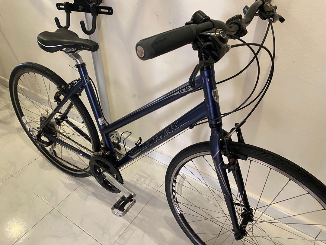Trek 7.1 fx best sale ladies hybrid bike