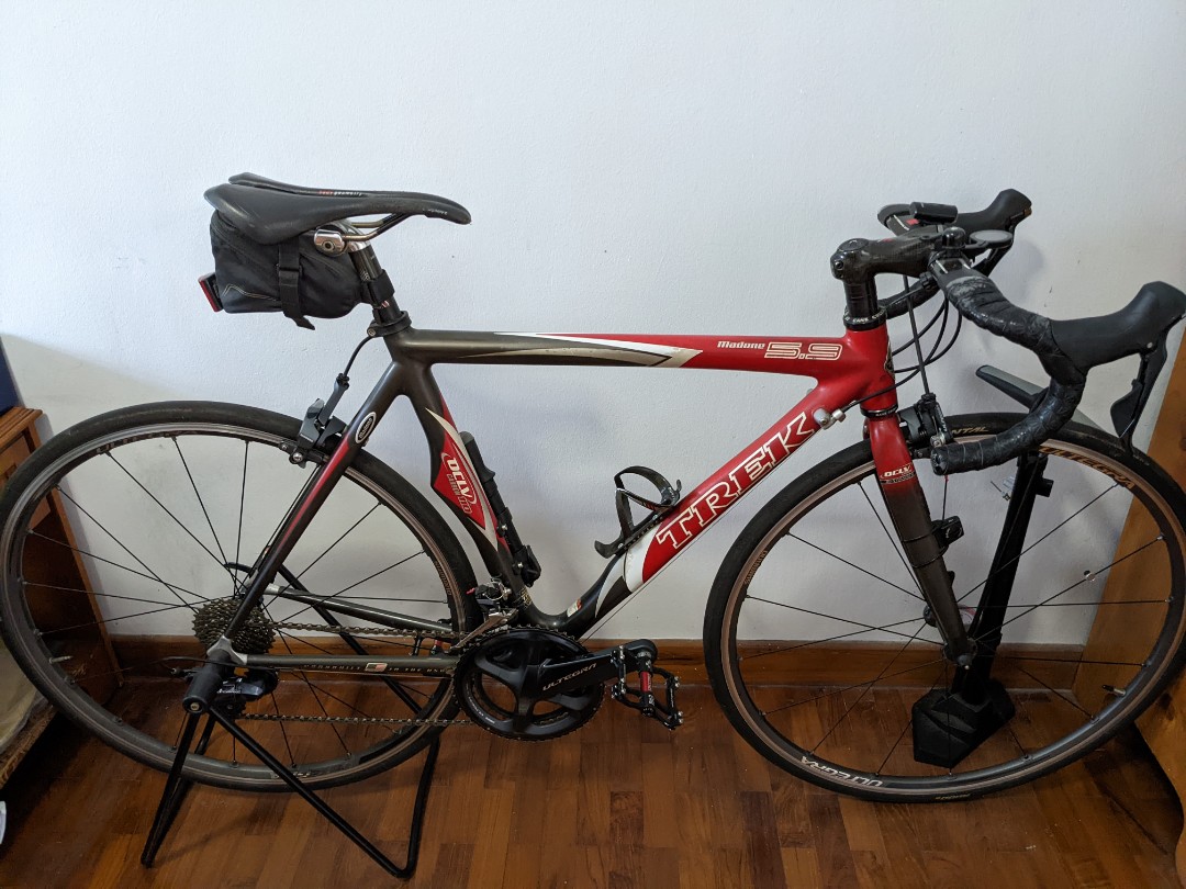 Trek Madone 5.9 Ultergra R8000 11 Speed Carbon Aero Road Bike