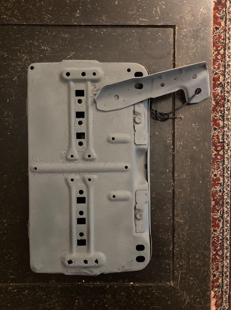 W123 battery tray, Auto Accessories on Carousell