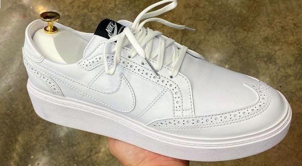 G dragon x nike on sale