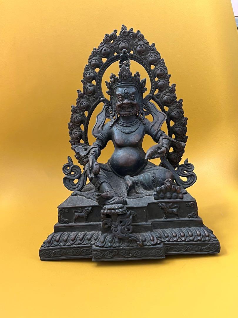 藏區 有傳承供養的老佛像一黃財神 紫銅手工打造 有可拆卸背光 底部十字金剛杵裝藏 尺寸高23 5寬19深13cm 百年老佛像有小損傷 詳情見圖片 僅一尊 勿議價 其他 其他 Carousell