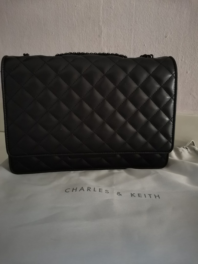 Charles and Keith Quilted Chain Bag, Women's Fashion, Bags & Wallets