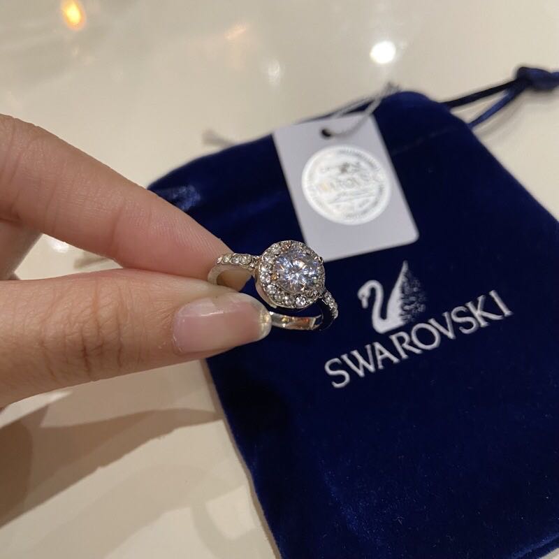 Harga swarovski best sale ring