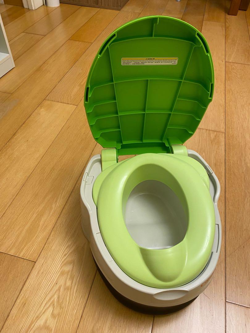 Combi baby step up potty 分段式訓練便廁, 兒童＆孕婦用品, 洗澡及換尿片, 洗澡及換尿片 - 清潔用品 ...