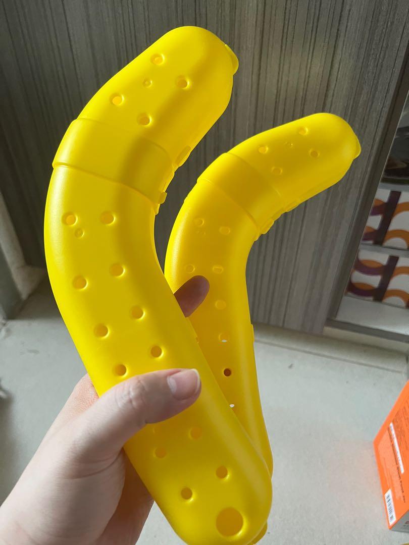 Daiso Banana Holder, Furniture & Home Living, Kitchenware & Tableware