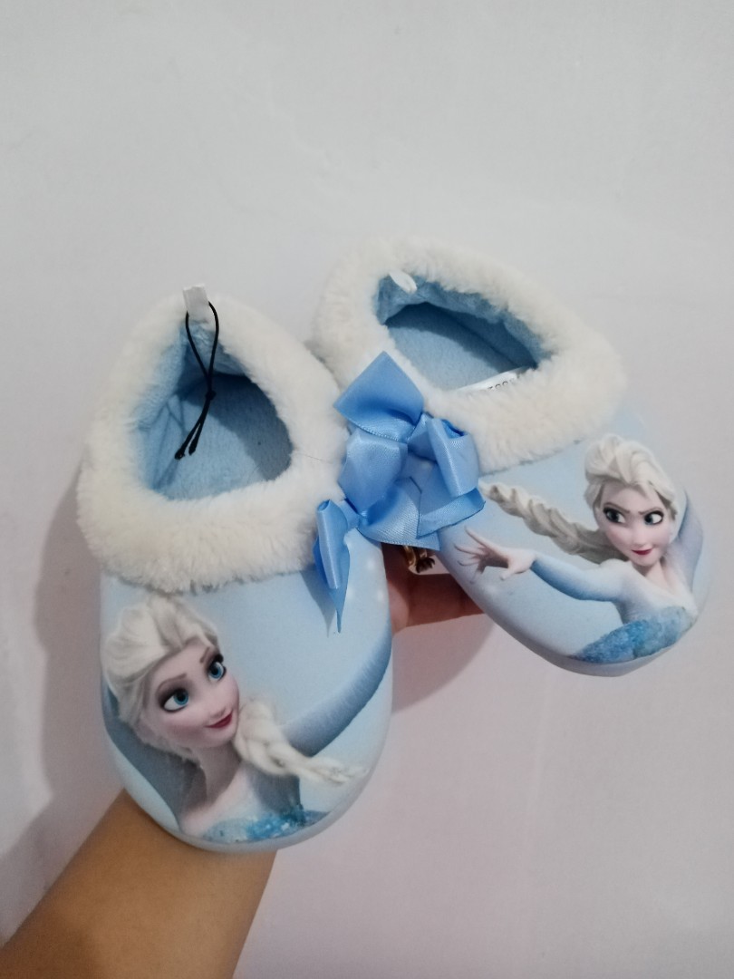 Frozen bedroom slippers, Babies & Kids, Babies & Kids Fashion on Carousell