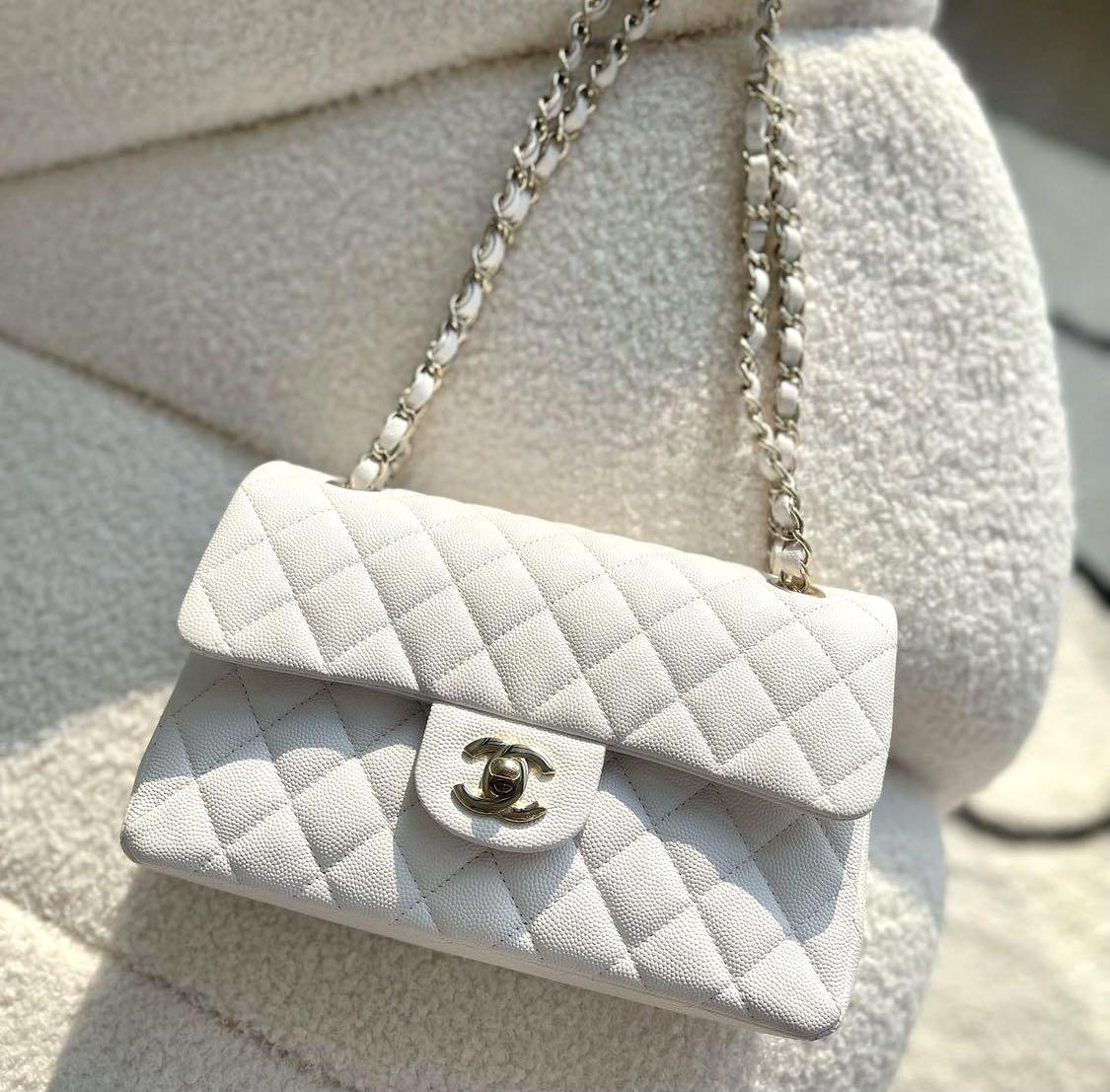 🍦[Full Set]🍦❣️Chanel 21B Classic Flap Small (not 22C) White, Luxury, Bags  & Wallets on Carousell