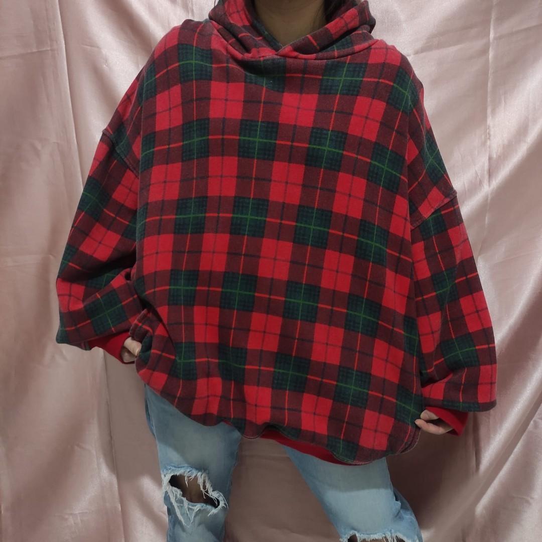 Hoodie fear of god Fesyen Pria Pakaian Baju Luaran di Carousell