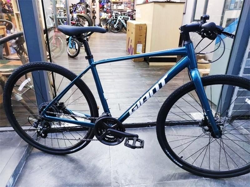 INSTOCK‼️2022 Giant Escape 1 Hybrid 