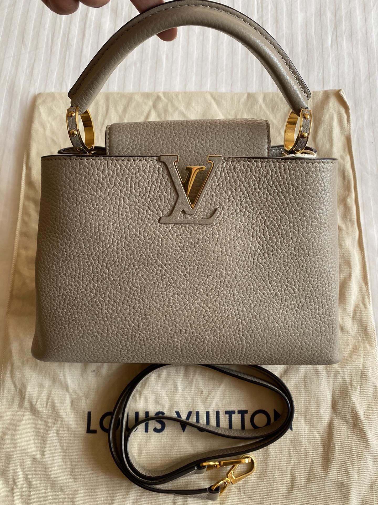 Louis Vuitton Capucines GM Galet - Luxury Helsinki