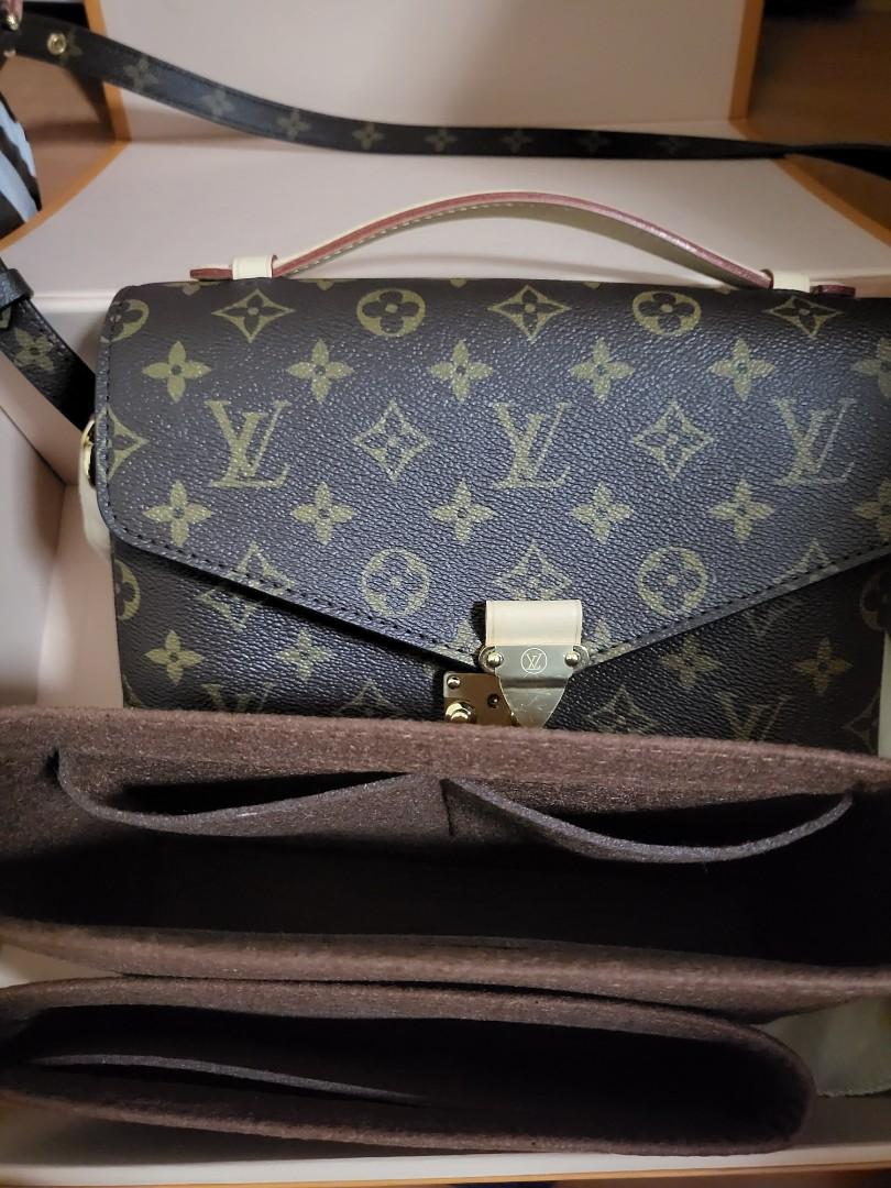 Louis Vuitton Pochette Métis - BAGAHOLICBOY