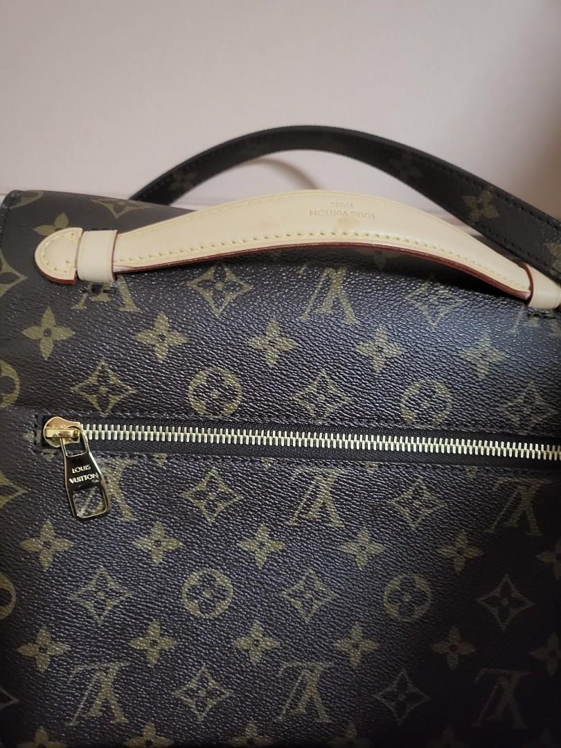 SOLD* 💖 AUTH LV Pochette Metis w Receipt*France