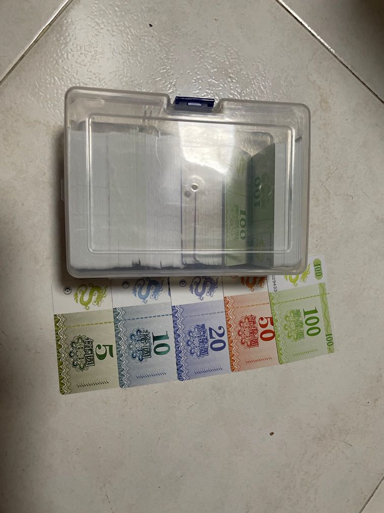 Mahjong/ casino chips, Hobbies & Toys, Toys & Games on Carousell