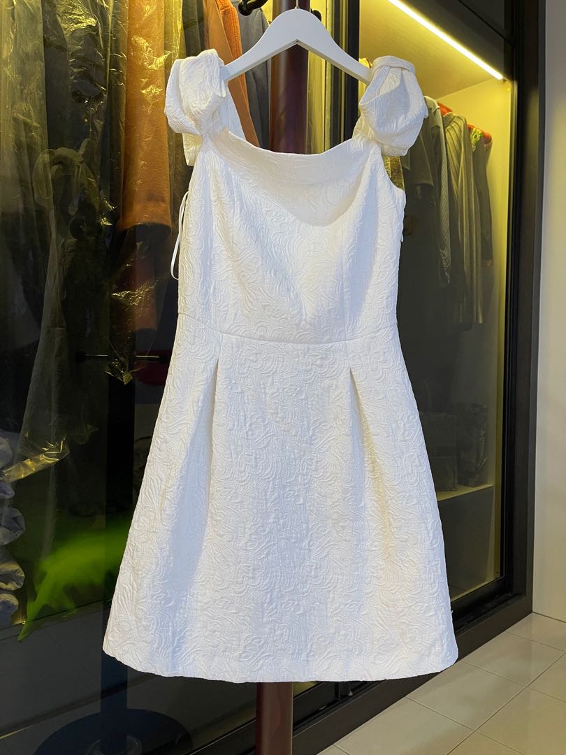 Miss selfridge elegant white dress Women s Fashion Muslimah