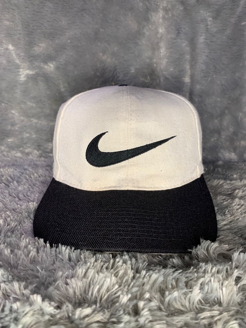 Nike big deals swoosh cap