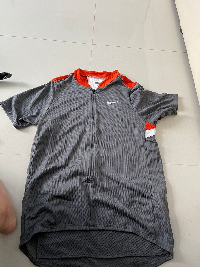 Nike cycling jersey size L, Sports 