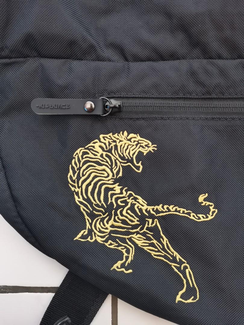 onitsuka tiger wallet