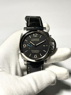 (Category: ) located in . Submitted by vintagewatchmaison (Listing ID 1134277595, Image 1). Description: .
