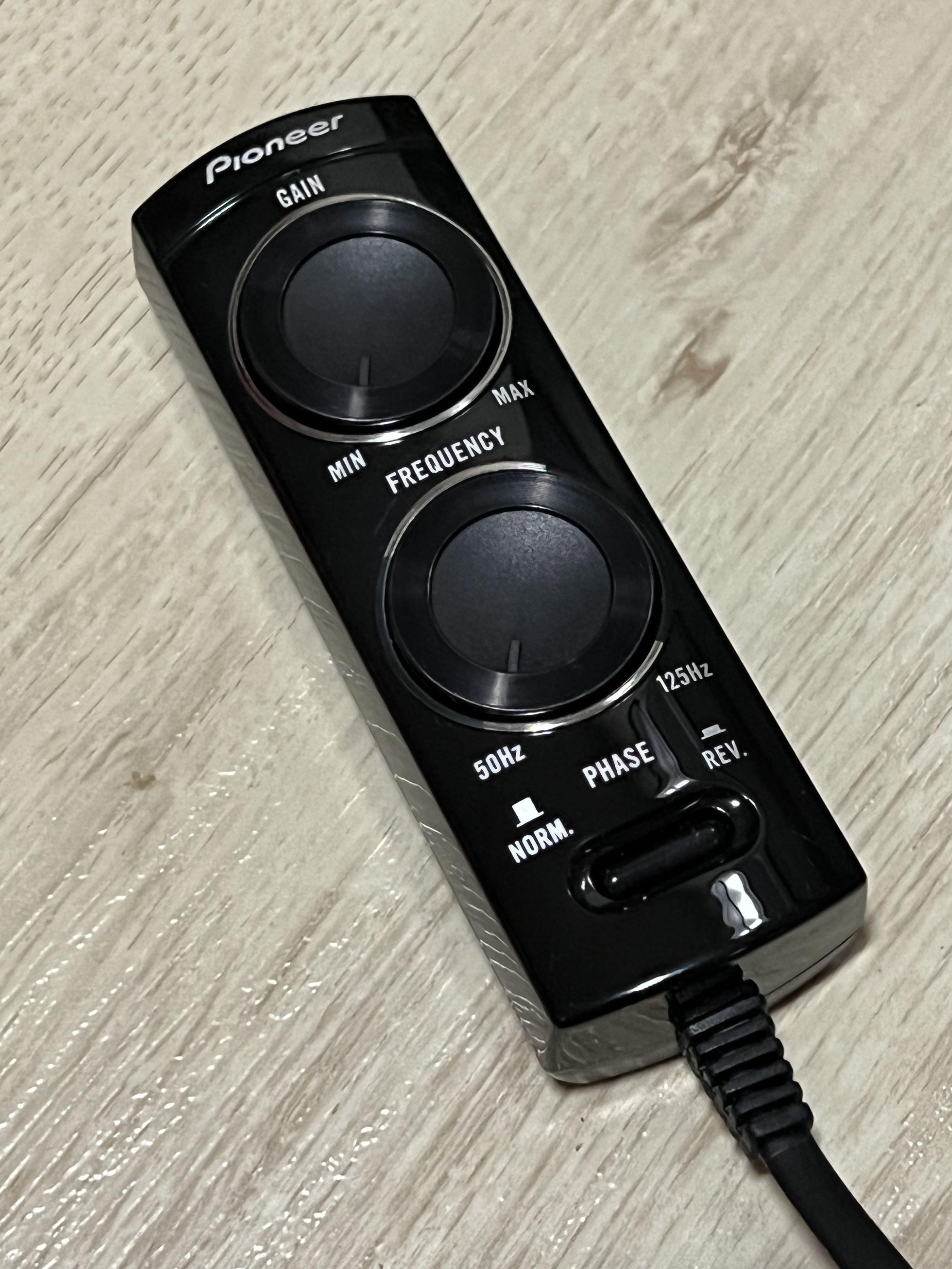 Pioneer under seat Sub woofer, Car Accessories, Accessories on Carousell