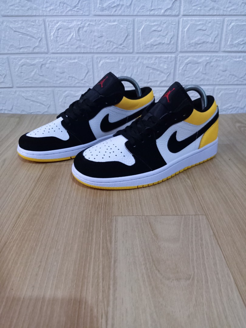 air jordan low yellow black