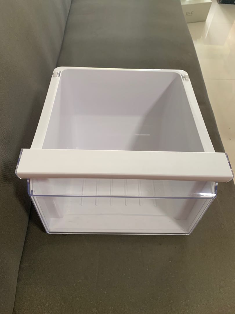 Samsung Fridge Shelves, drawers & side pockets of Samsung fridge