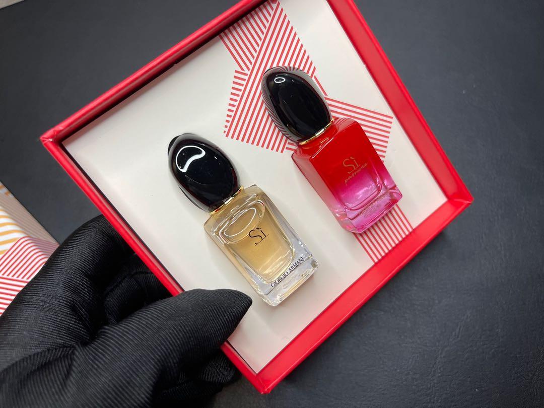 Si Giorgio Armani Mini Perfume Set, Beauty & Personal Care, Fragrance &  Deodorants on Carousell